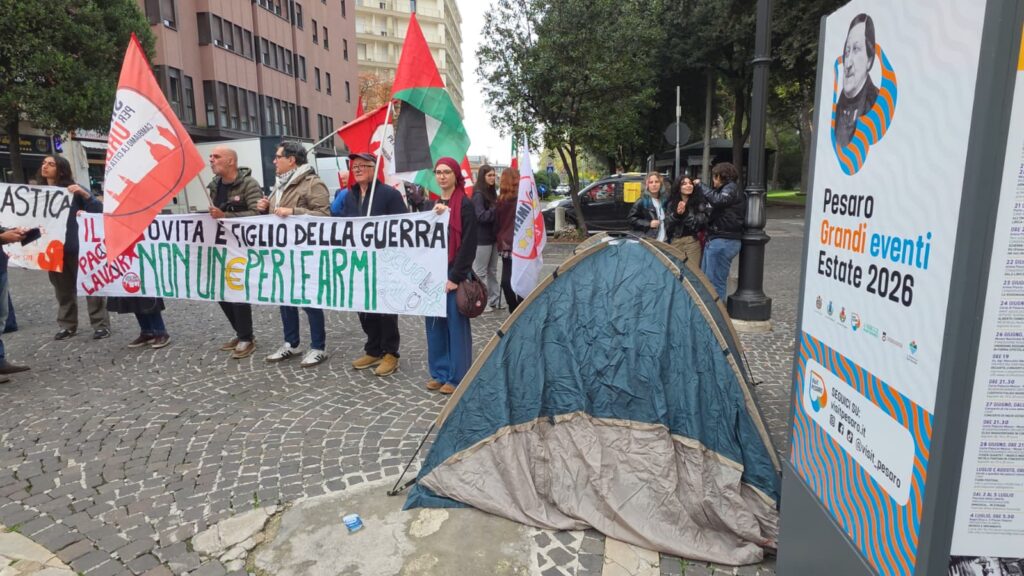 La tenda simbolo del caro affitti
